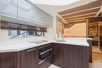 2022 Sunseeker 74 Sport Yacht  31 27_2022 74ft Sunseeker 74 Sport Yacht