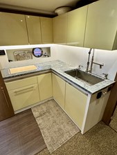 Magic Carpet 18 Galley