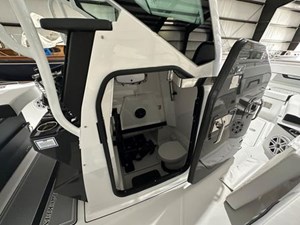 2024 Blackfin 302CC 34 