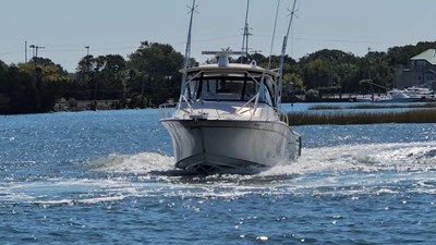 2016 Grady-White Express 330 4 