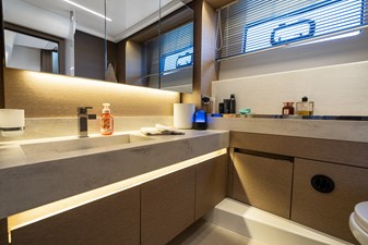 2019 Prestige 590S 77 