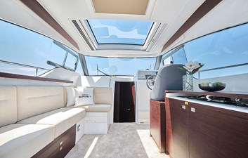 SPIRIT 31 HT INBOARD 11 