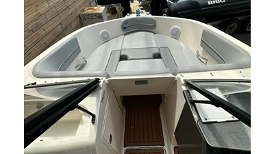 BAYLINER VR5 BR 24 BAYLINER VR5