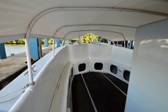 NO NAME 5 50 WILLARD 1979 FORWARD COCKPIT