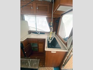 2007 Halvorsen Gourmet Cruiser 32 17 