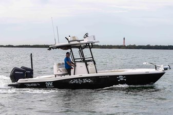 28' Caymas 281HB Center Console 0 