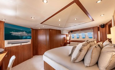 Sunseeker Yacht 90  14 Sunseeker 90