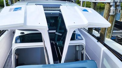 2022 Axopar 37 XC 10 