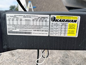 24' Bentley 2017 Encore 240 Cruise SE 29 