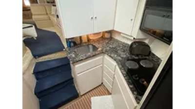 1991 Hatteras 40 Motor Yacht 118 