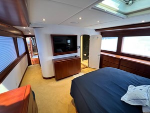 2001 Broward Raised Pilothouse MY 10 