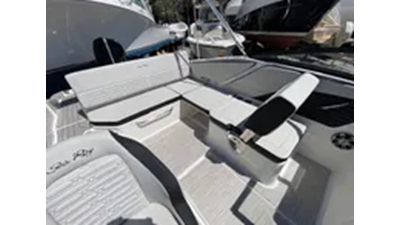 2024 Sea Ray SPX 210 OB 14 
