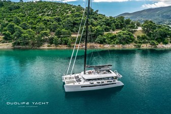 Lagoon 620 ESSENCE Duolife Yacht 18 