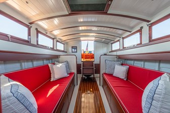 TALLULAH 11 Saloon Looking Aft