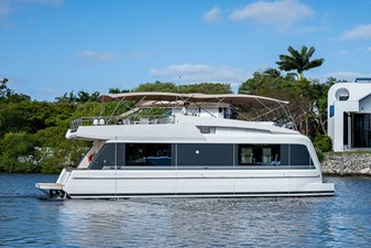 44 Powercat 1 44_overblue_powercat_profiles_17