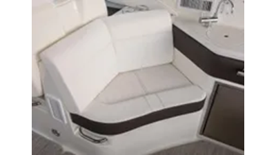 2024 Sea Ray Sundancer 320 OB 8 