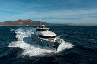 NOMAD 95 SUV 38 