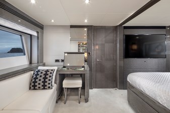 SUNSEEKER 75 YACHT 35 