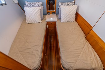 PARAIBA 27 3rd Stateroom Twin Berths