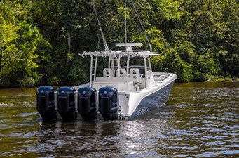 2018 Everglades 435 Center Console 4 