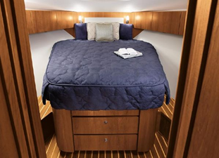 2011 Tiara Yachts 4300 Open 1 2