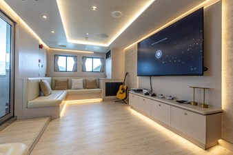 VANORA 30 Game room02