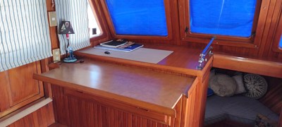 1987 Marine Trader  9 