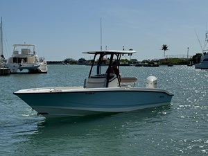 250 Dauntless 9 2022-boston-whaler-250-dauntless-power-9594851-20241026072234766-1_XLARGE