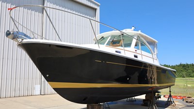 ABLE II 0 ABLE II, 2008 Hunt yachts Surfhunter 29 HT Express