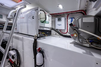 PERFECTION 51 49_garlington_perfection_engine_room_43