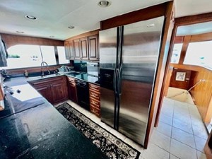 1976 Broward 75 Flybridge MY 4 