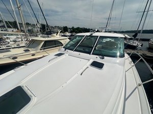 2007 Tiara Yachts 4300 Sovran 68 