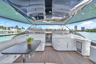 Ferretti Yachts Custom Line 94 47 