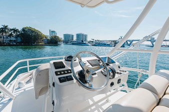 Boston Whaler 420 Outrage 47 