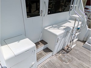 58 HATTERAS 1990 SPORTFISH 17 