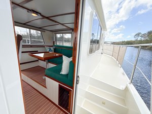 LITTLE LADY 51 Port Deck Aft