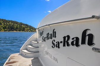 QUE SA-RAH SA-RAH 82 Transom