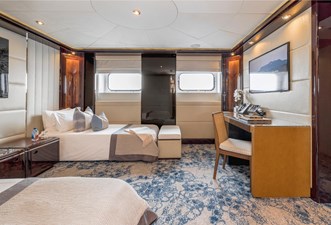 DREAM 23 Lower Deck Twin