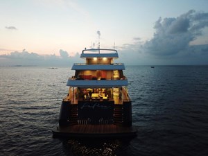 2017 Safari Yacht 142 Custom 4 