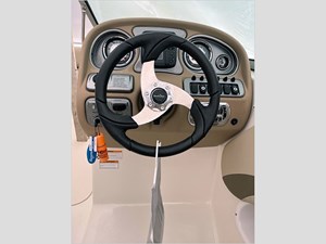 25' Nautic Star 2011 252 SL Sport Deck 2 