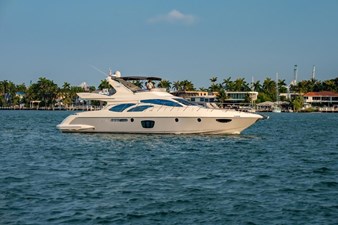 Azimut 62E 12 PHOTO-2024-06-01-10-37-18