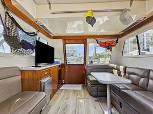 - 14 15_ 2001 38ft Mediterranean Convertible FRIDAYS 4 REEL 