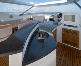 EOS 15 FLYBRIDGE WET BAR 