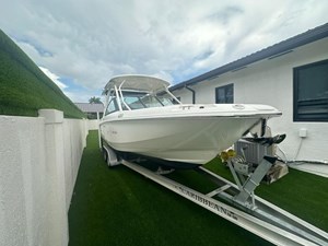 Boston Whaler 230 Vantage 8 WhatsApp Image 2024-12-13 at 09.19.57 (4)