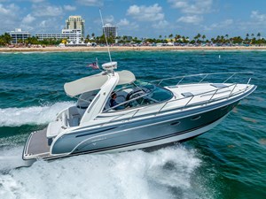 2018 31' Formula 31 Performance Cruiser 1 