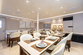 VANORA 32 Dining 