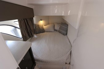 - 43 44_2019 47ft Intrepid 475 Sport Yacht