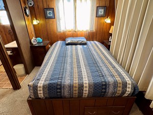 77 Sumerset 14 x 58 Aluminum Hull with Catwalks 60 