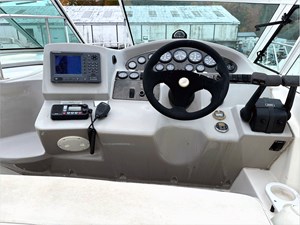 2003 Cruisers 3075 Express 32 