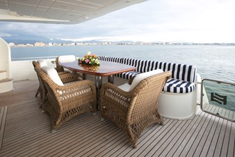 LADY VICTORIA 32 